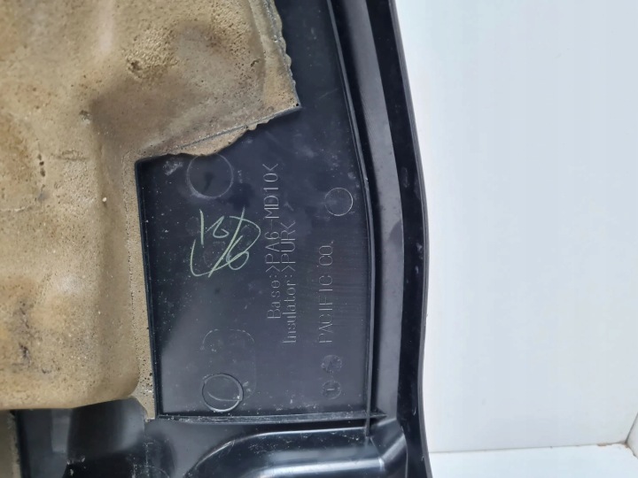 2011 SUZUKI KIZASHI PROTECTION MOTEUR