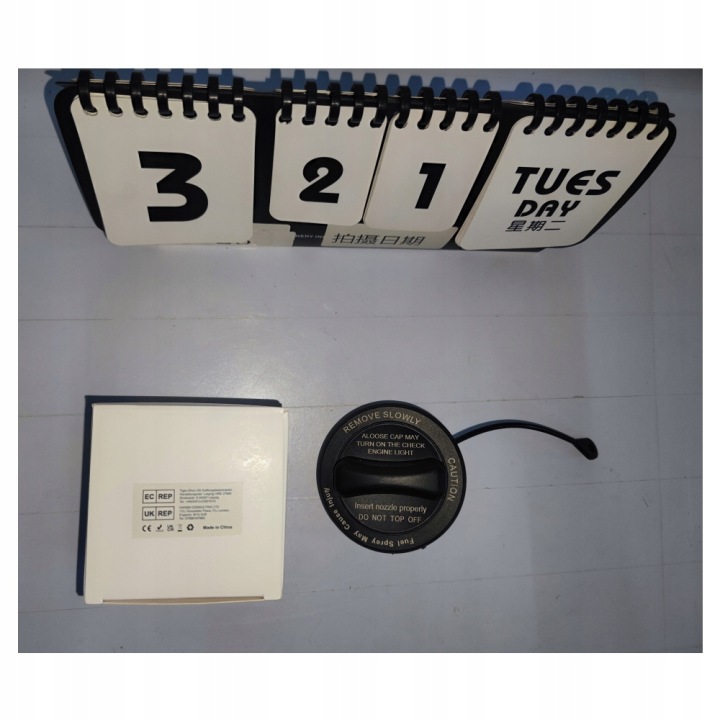 BOUCHON GOULOTTE DE REMPLISSAGE CARBURANTS S211 W203 W211 A2304700405 NOIR