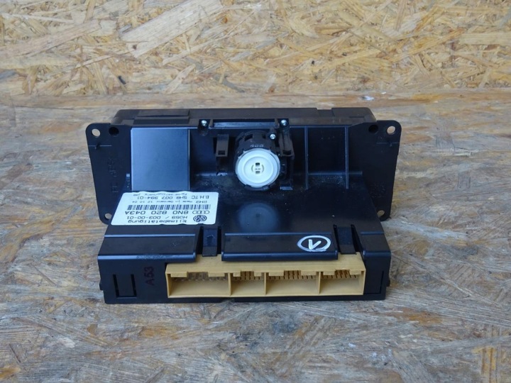 AUDI TT 8N 98-05 PANNEAU CLIMATISATION 8N0820043A