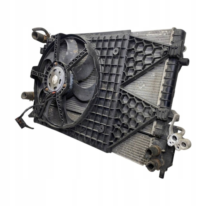 ENSEMBLE RADIATEURS EAU CLIMATISATION VENTILATEUR SKODA FABIA III 6R0820411D 6R0145805