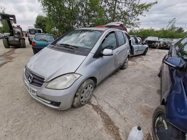 MERCEDES-BENZ A-CLASS MODULE CONFORT 2010 2.0L A1699004800
