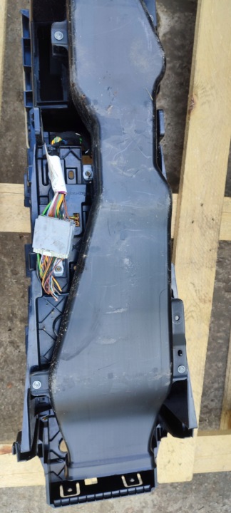 TUNNEL CENTRAL ACCOUDOIR JAGUAR XF X250 8X23-F045H38-A