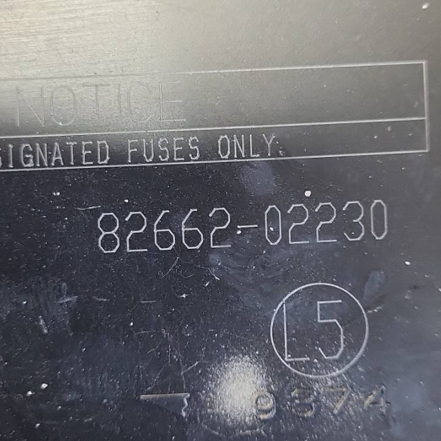 BOÎTE FUSIBLES COMPLÈTE TOYOTA AURIS 150 5883R0A1