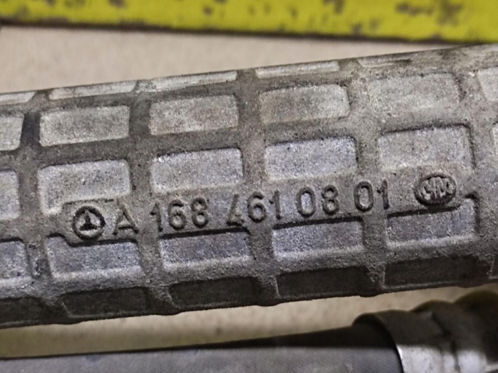 MERCEDES W168 CRÉMAILLÈRE DE DIRECTION A1684610801