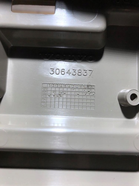 VOLVO XC90 2004 CONSOLE CENTRALE 30643837 2500CM3 154KW