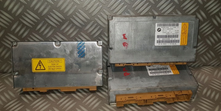 BMW E60 E61 E63 MODULE GATEWAY SGM HIGH 10 CONTRÔLEUR COUSSINS AIRBAG 6943089