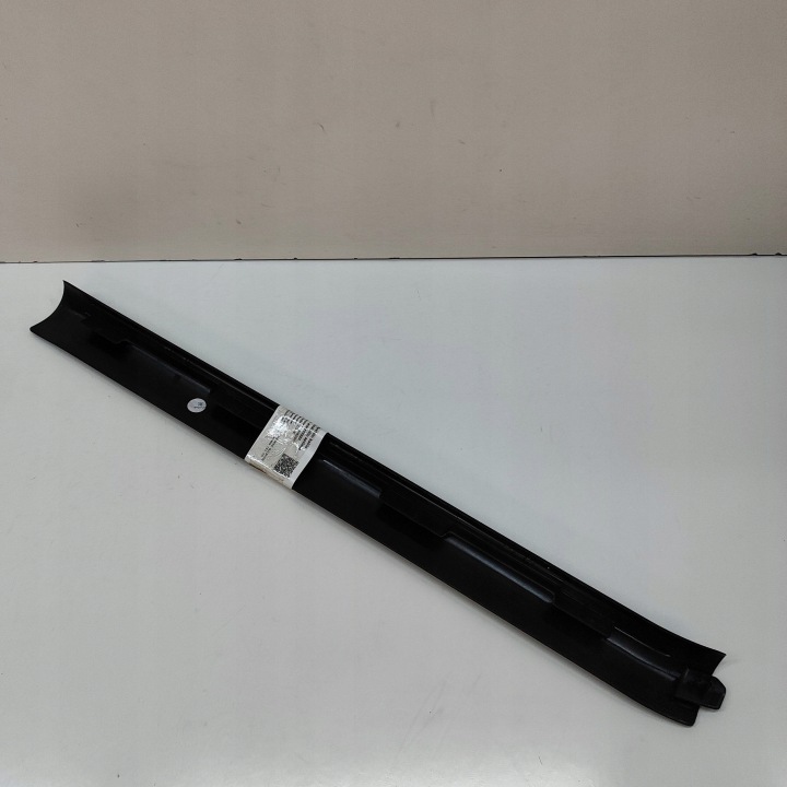 MERCEDES-BENZ SLC R172 2018 GAUCHE CÔTÉ PROTECTION MONTANTS VITRES AVANT A