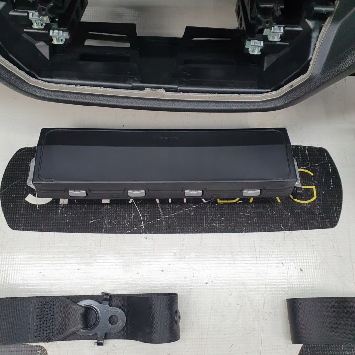 BMW G30 G31 SÉRIE 5 PLANCHE ROZDZILECZA CONSOLE AIRBAG COURROIES