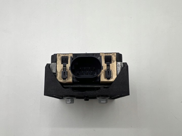RADAR MODULE PARE-CHOCS ARRIÈRE ASTON MARTIN VANTAGE IV 2018-2025