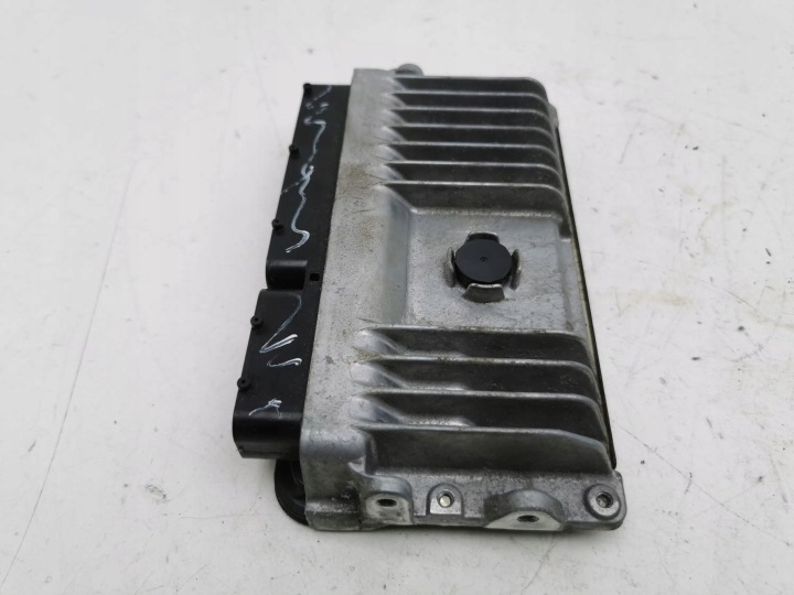 TOYOTA C-HR I 2020 CONTRÔLEUR MODULE ECU