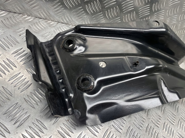 BMW F23 F32 F33 F36 RENFORCEMENT SCIANKI USA DROIT DROIT AVANT 7426590