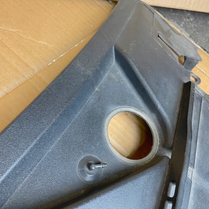 DOUBLURE DE PASSAGE DE ROUE PLASTIQUE A6398840074 MERCEDES W639 VIANO VITO ORIGINAL
