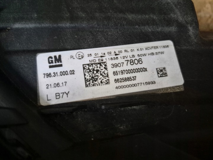 OPEL ASTRA K 5 PHARE AVANT AVANT DROITE INTELLI LUX LED