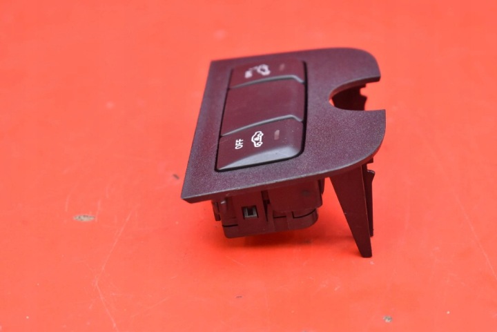 COMMUTATEUR COMMUTATEUR REMORQUAGE A1728208710 MERCEDES CLA C117 13-16