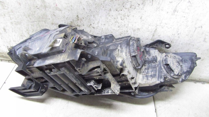 LAND ROVER DISCOVERY SPORT L550 PHARE DROITE DROIT AVANT FK72-13W029-AF