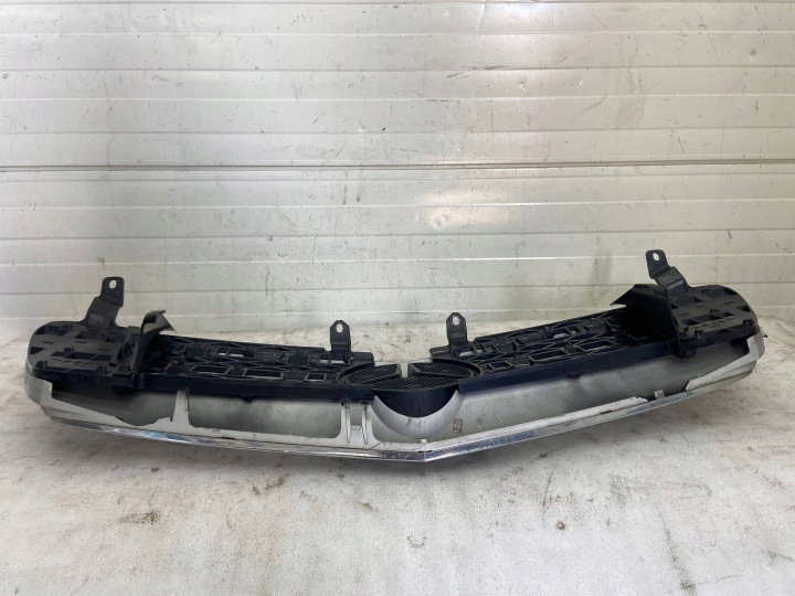MERCEDES R CLASSE W251 R251 CALANDRE CALANDRE GRILLE AVANT RESTYLAGE A2518800383