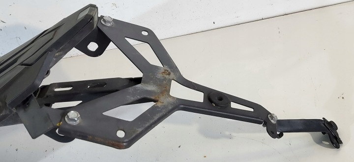 FIXATION NUMÉROS QUEUE PLASTIQUE PASSAGE DE ROUE ARRIÈRE 6NT1043001 CF MOTO MT 650 17-22R