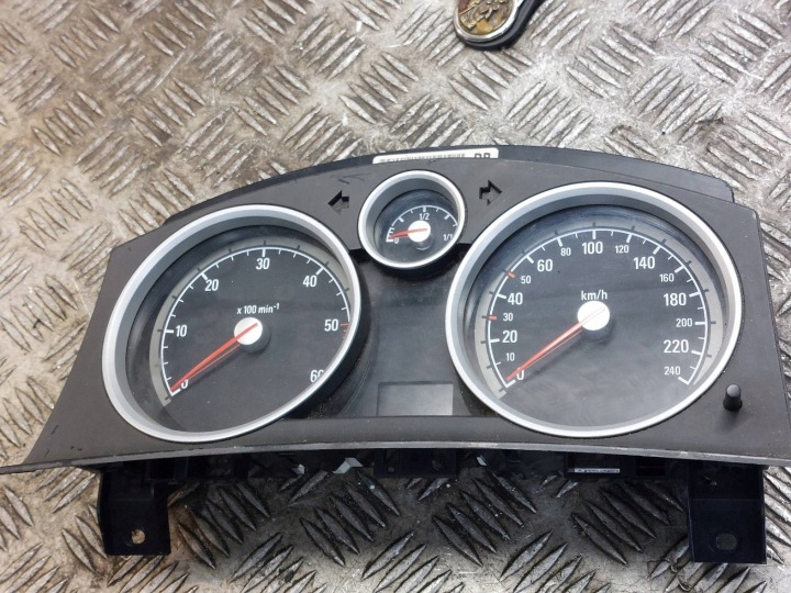 KIT DE DÉMARRAGE ASTRA H III 1.9 CDTI 55189924 13198908 13115937
