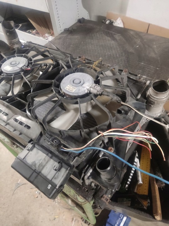 VENTILATEURS DE RADIATEUR TOYOTA COROLLA VERSO II 2.2 D4D 422750-0310
