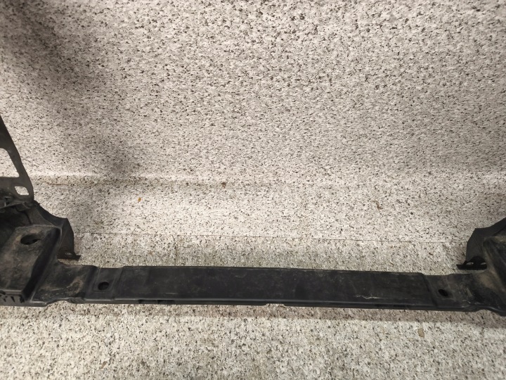 PANNEAU AVANT TOUAREG III AUDI Q7 Q8 760805588N