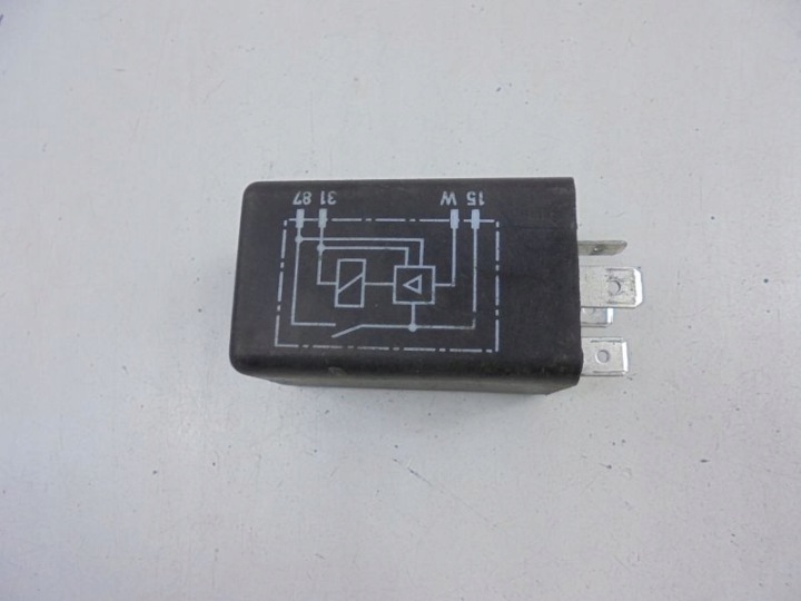 OPEL ASTRA F 1 I RELAIS MODULE 90274681