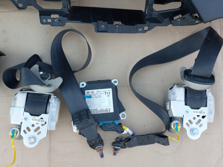 KIA PICANTO II 5D AIRBAG CONSOLE COUSSIN COURROIES PLANCHE ORIGINAL 11-16R