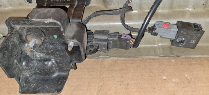 ASTRA J IV PANNEAU AVANT RENFORCEMENT SUPÉRIEUR 13312474 55587537 13254514