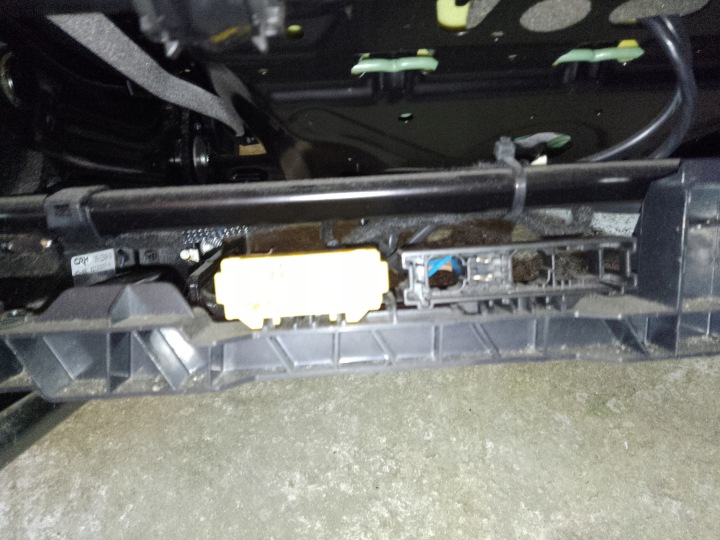 MERCEDES C W204 LIFT SIÈGE AWANGARDA EUROPE BON ÉTAT
