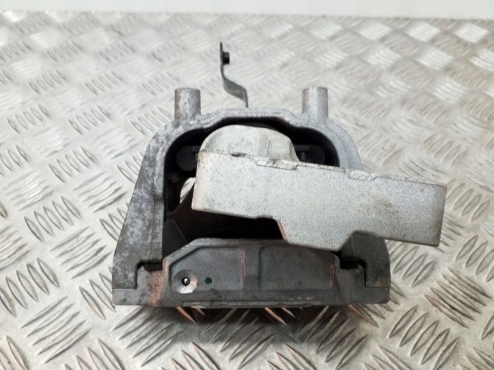 2009 AUDI A3 S3 8P POIGNÉE MOTEUR 1K0199262CB
