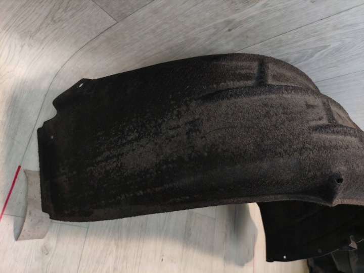 VW POLO VI 6 PASSAGE DE ROUE GAUCHE ARRIÈRE 2G0810971B