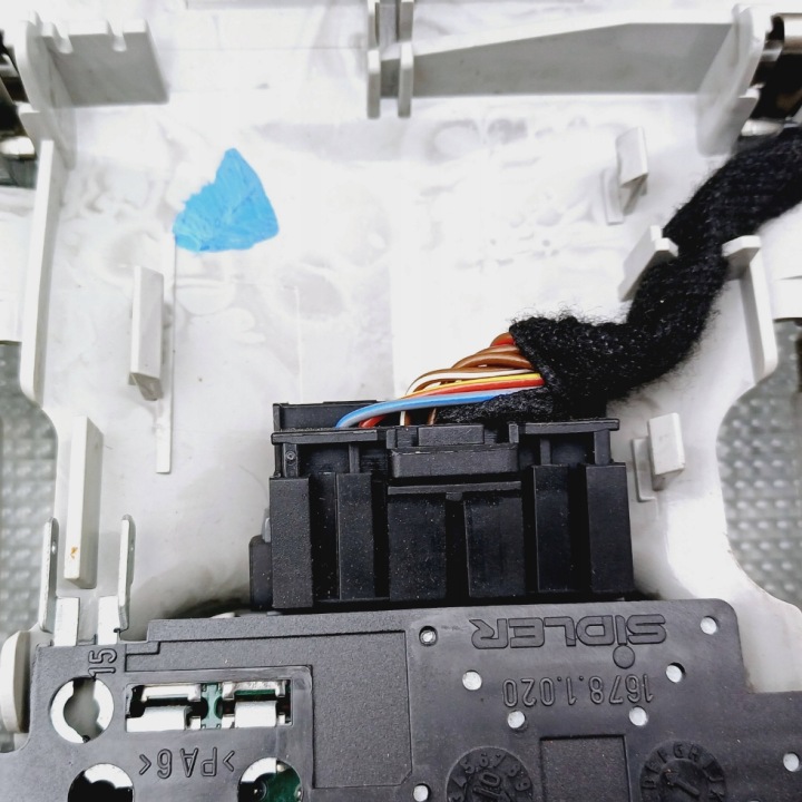 AMPOULE PLAFONNIERS ÉCLAIRAGE CABINES AUDI A4 B7 8E0947135A NR281