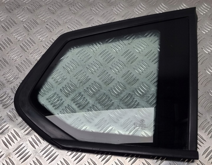 BMW X3 F25 VITRE CARROSSERIE DROITE ARRIÈRE ARRIÈRE