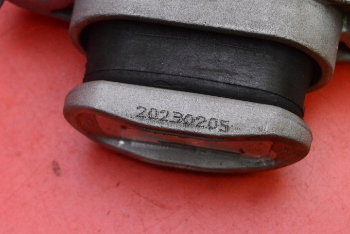 POIGNÉE COUSSIN BOÎTES INFÉRIEURE 21950R5200 KIA SPORTAGE 5 V 1.6 T-GDI 150 KM