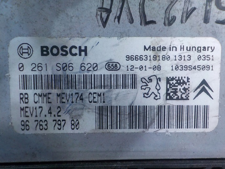 C3 PICASSO 1.6 B 12R 5D CONTRÔLEUR ORDINATEUR MOTEUR 0261506620 9676379780