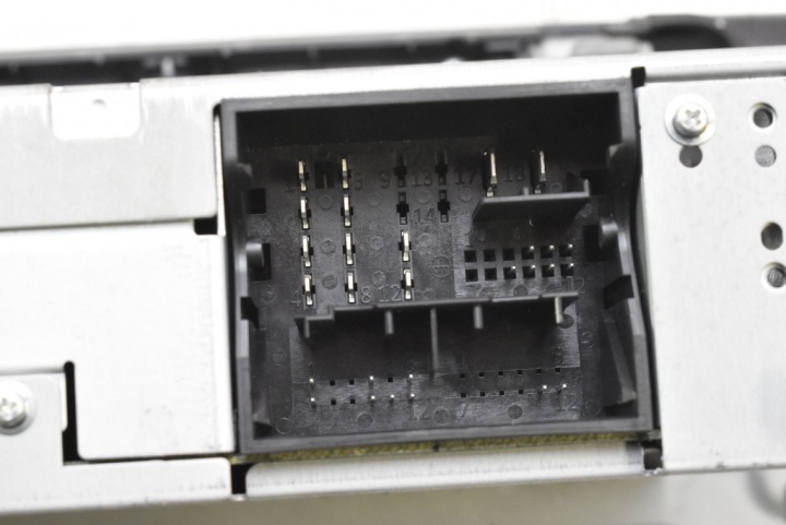 RADIO AUTORADIO 654035869J SKODA FABIA 4 IV 21-