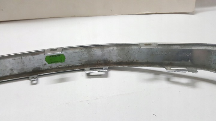 VOLKSWAGEN OE 7P6853841 MOULURE PARE-CHOCS