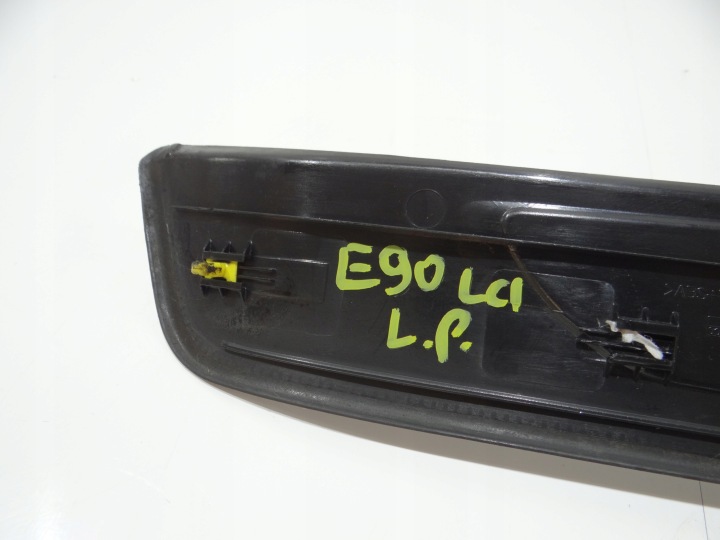 MOULURE REVÊTEMENT SEUIL GAUCHE AVANT BMW E90 LCI 7255929