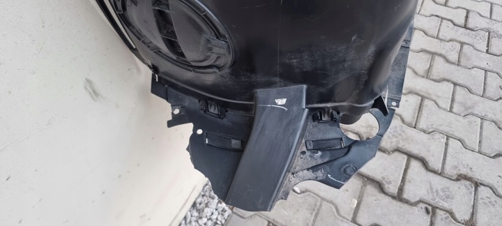 PASSAGE DE ROUE AVANT DROIT VW POLO VI 6 2G 2GS805912B