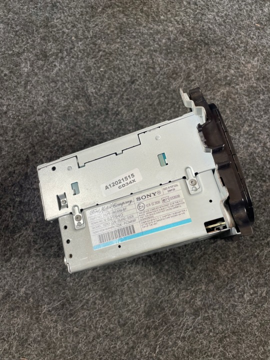 FORD MONDEO MK4 RADIO D'USINE CD 7S7T-18C939-BF CODE FONCTIONNELLES