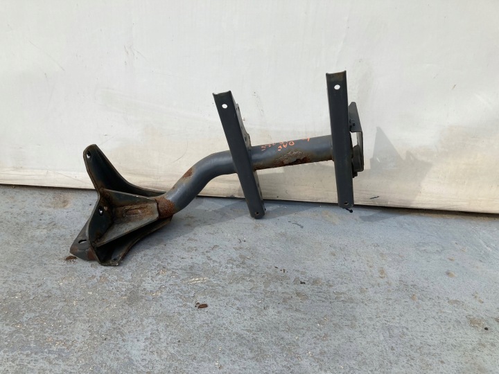 DAF LF EURO 6 FIXATION GARDE-BOUE PROD GAUCHE DROIT 22,5 POUCES