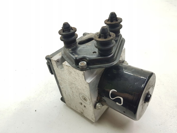 VOLKSWAGEN PASSAT B6 2008 POMPE ABS
