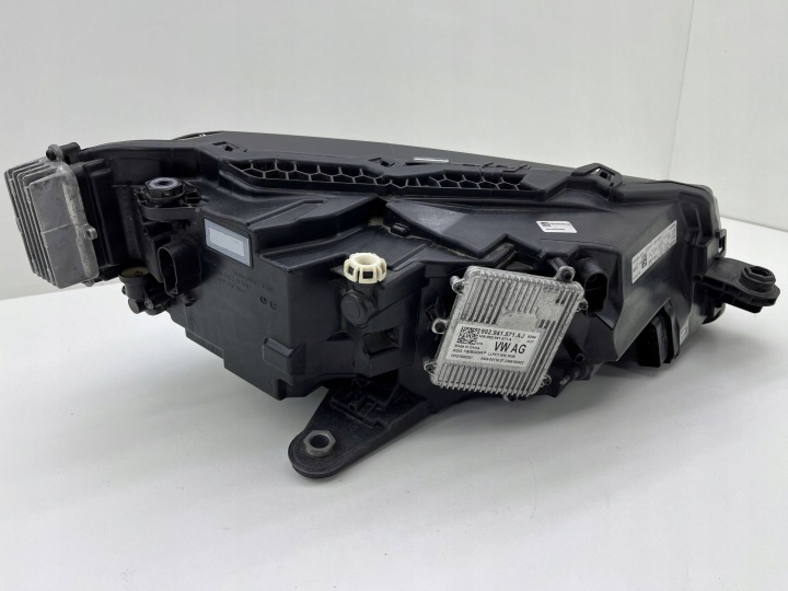 SKODA SUPER B LIFT GAUCHE PHARE COMPLET LED EUROPE 3V1941015E