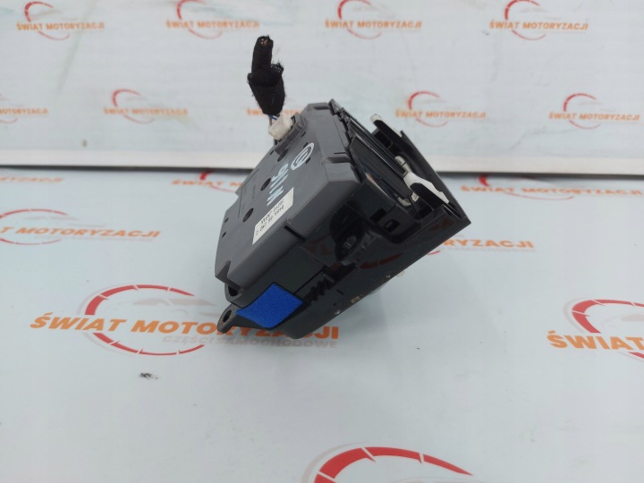MAZDA 3 III BM 14R PANNEAU RADIO NAVIGATION B45A66CM0C