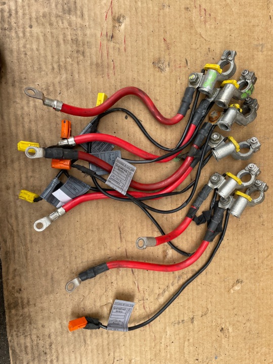 SERRE-CÂBLE POSITIVE PYROTECHNIQUE BMW E46