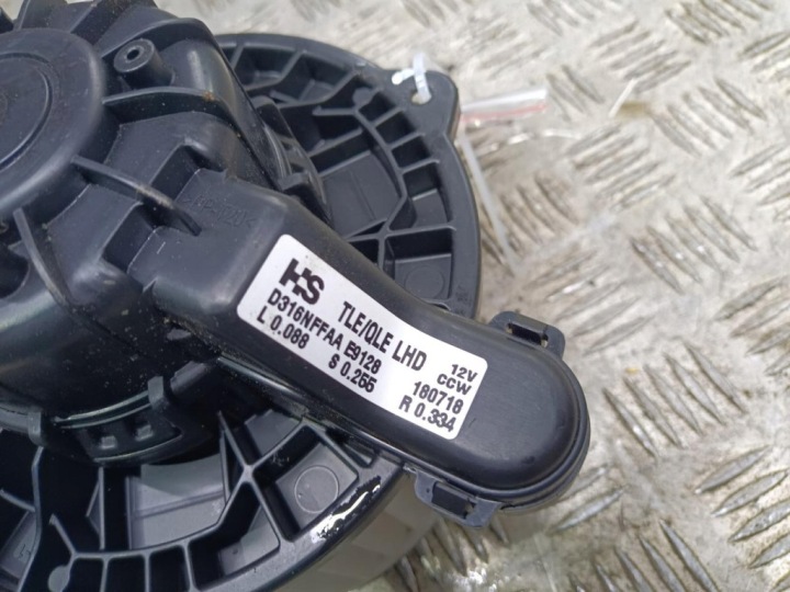 HYUNDAI TUCSON III VENTILATEUR AIR D316NFFAA