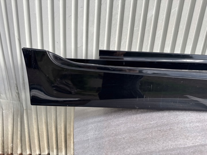 MOULURE SEUIL GAUCHE I DROITE BMW 5 F10 (10'-17') 723708104 723708204