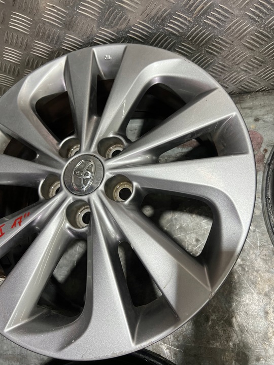 TOYOTA LLANTA LLANTAS ALUMINIO 17'' AURIS II AVENSIS HL8103 HL4730 5X114.3 