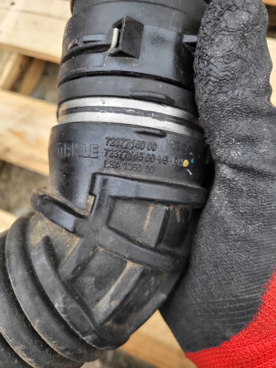 MASERATI LEVANTE TUYAU CONDUIT D'AIR FIL ÉCHANGEUR D'AIR DE SURALIMENTATION AIR 670031927