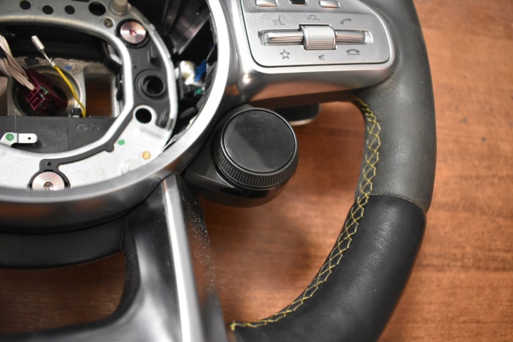 VOLANT ALCANTARA MERCEDES W205 E63 A45 C63 W177 W213 X290 1