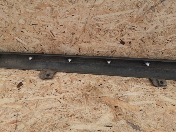 SEAT ARONA MOULURE EN FORME DE CORNE DROITE 6F9853852